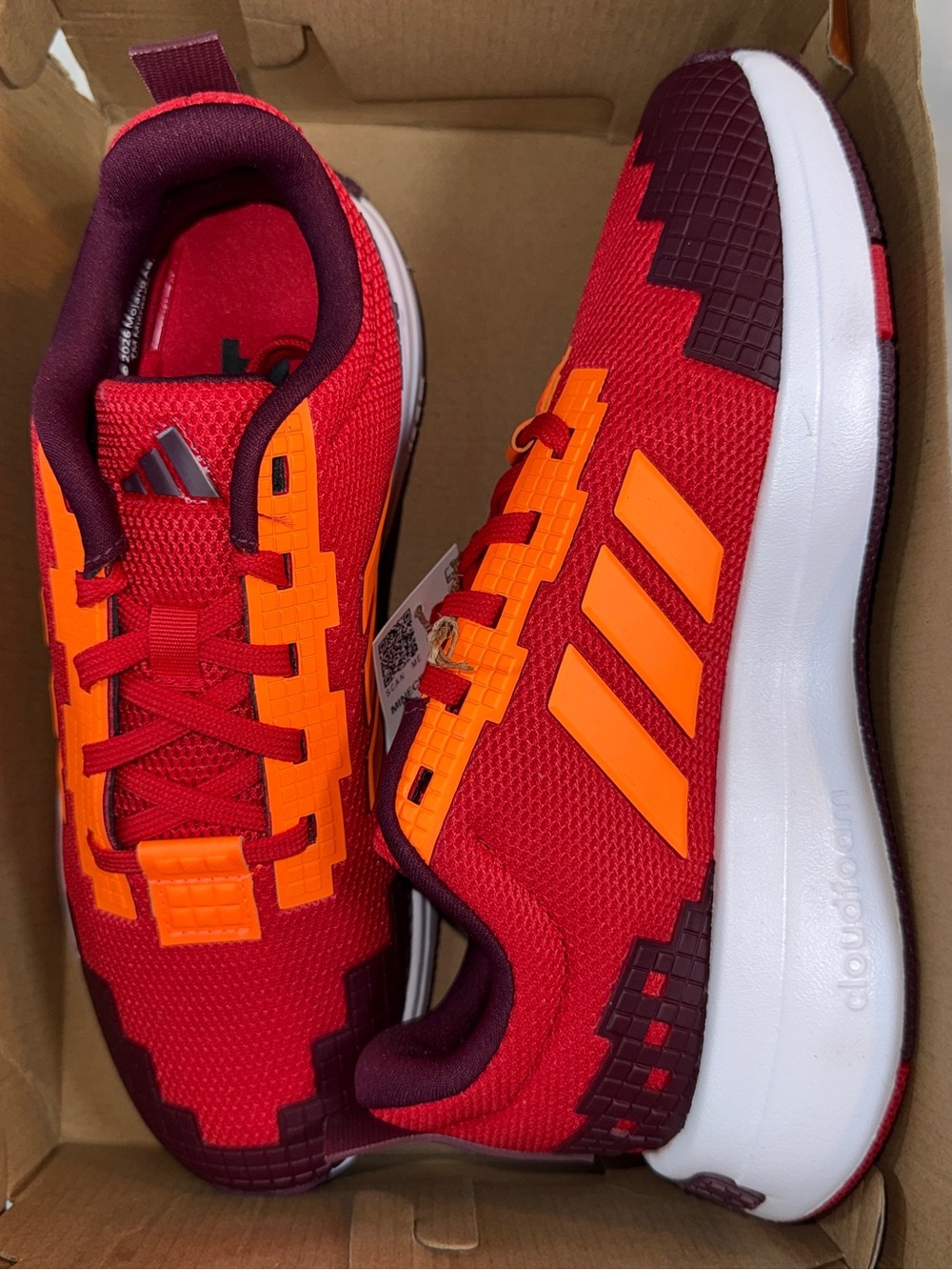 Adidas Kids 3.5Y Minecraft Red and Orange Cloudfoam Sneakers JR1968 nwt - Picture 3 of 14